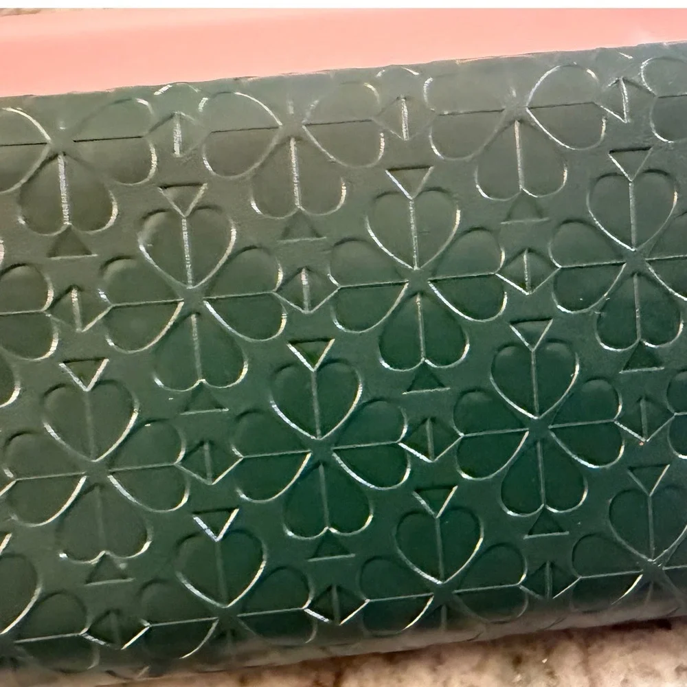 Kate Spade New York Pink and Green Embossed Spade Hard Shell Glasses Case